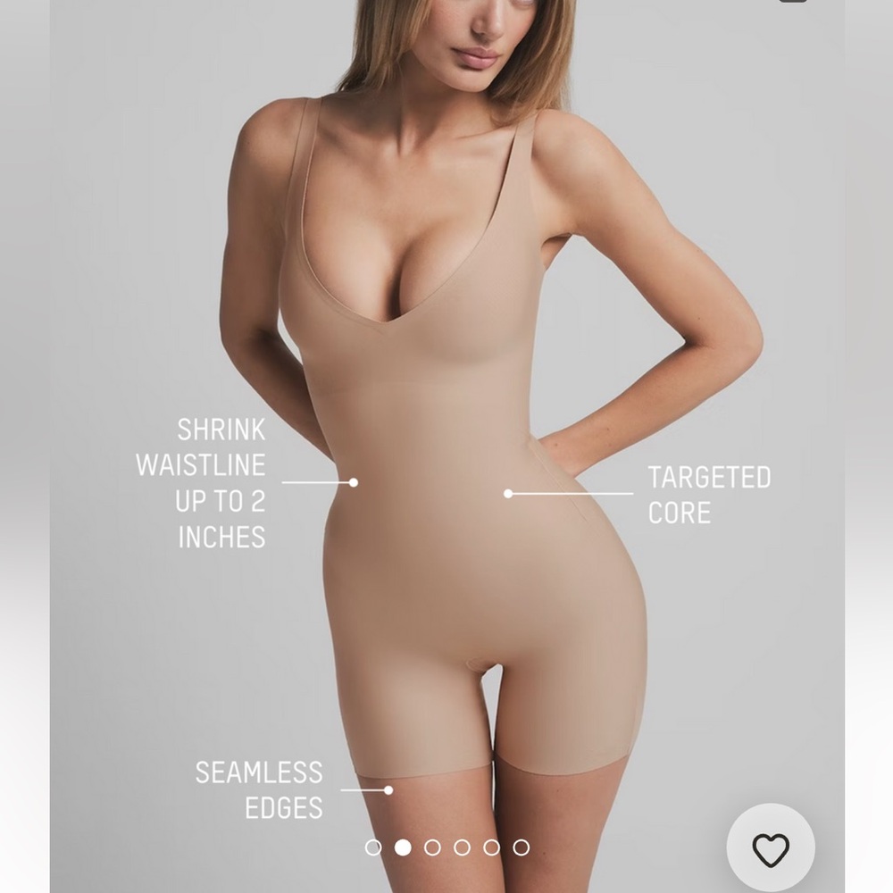 SKIMS Body NWT Unlined Plunge Mid Thigh Bodysuit - Onyx - Picture 2 of 7